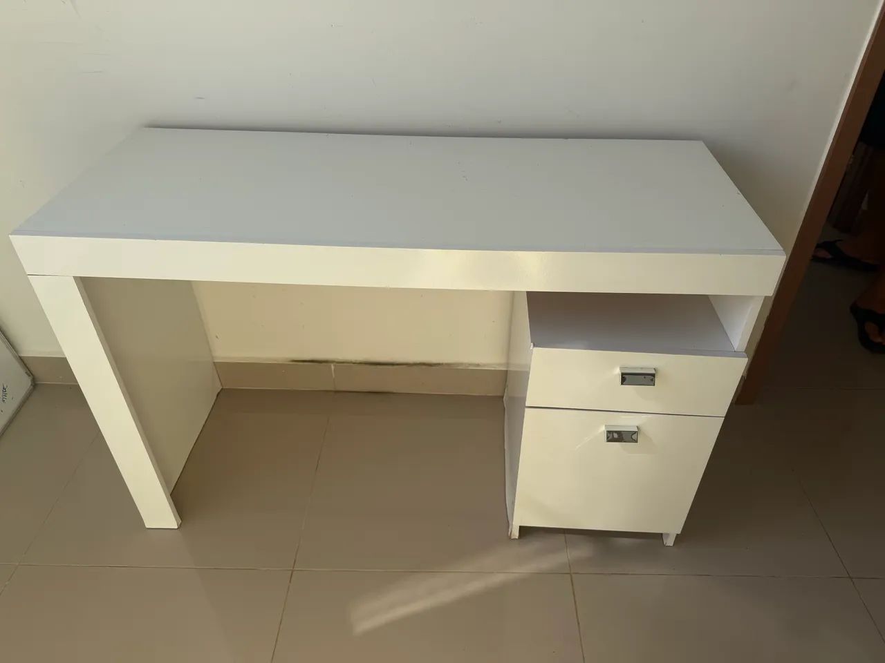 Escrivaninha semi nova  - Foto 4