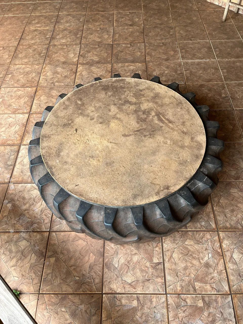 Mesa Bruta de Pneu Trator - Foto 2