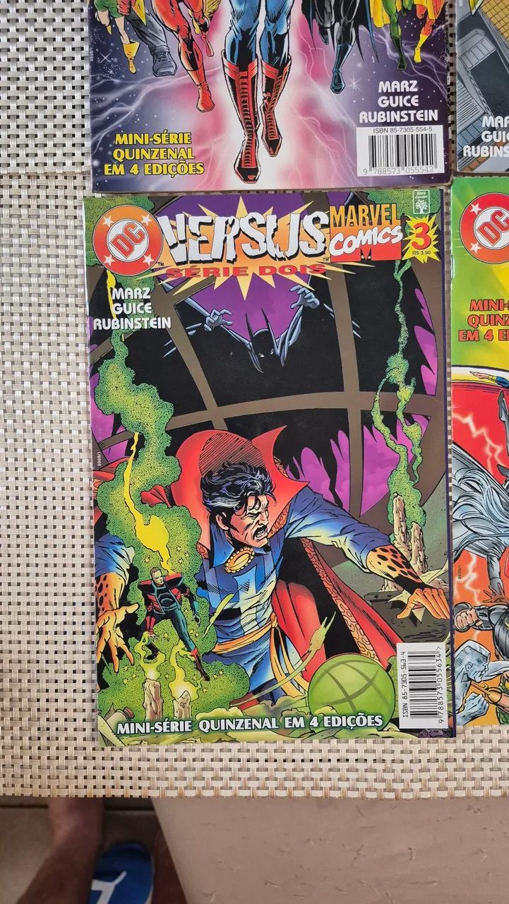 Minissérie DC versus Marvel Comics 2 - Foto 2
