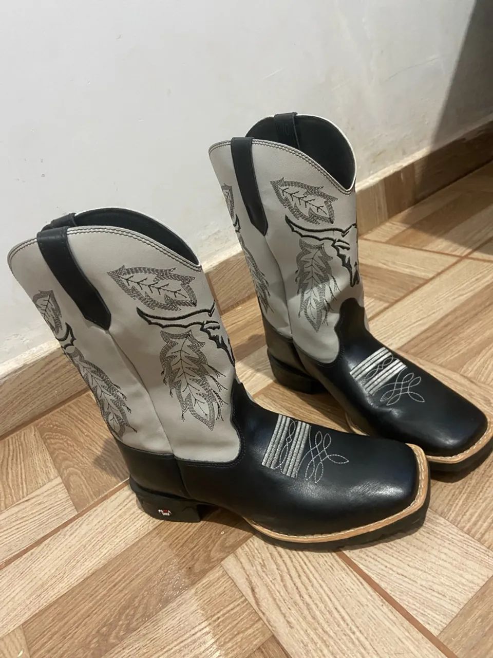 bota texana e fivela ariate  - Foto 4