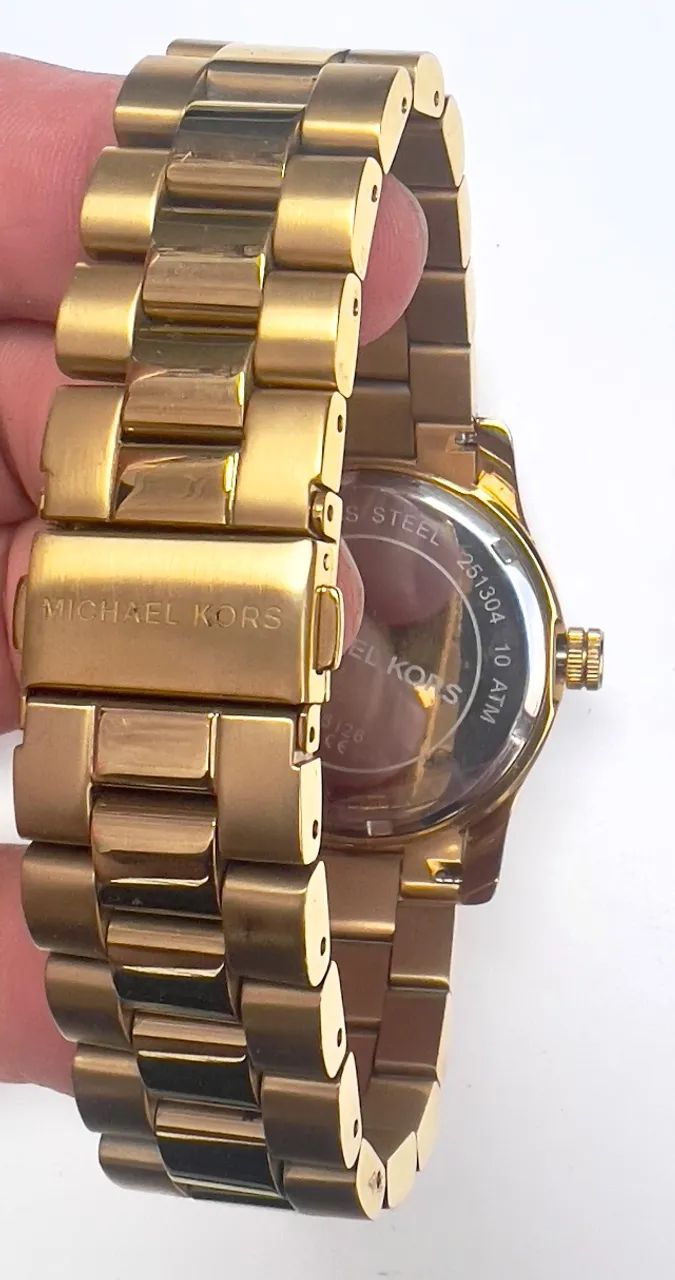 Relógio Mk Feminino Dourado com Cristais  - Foto 4