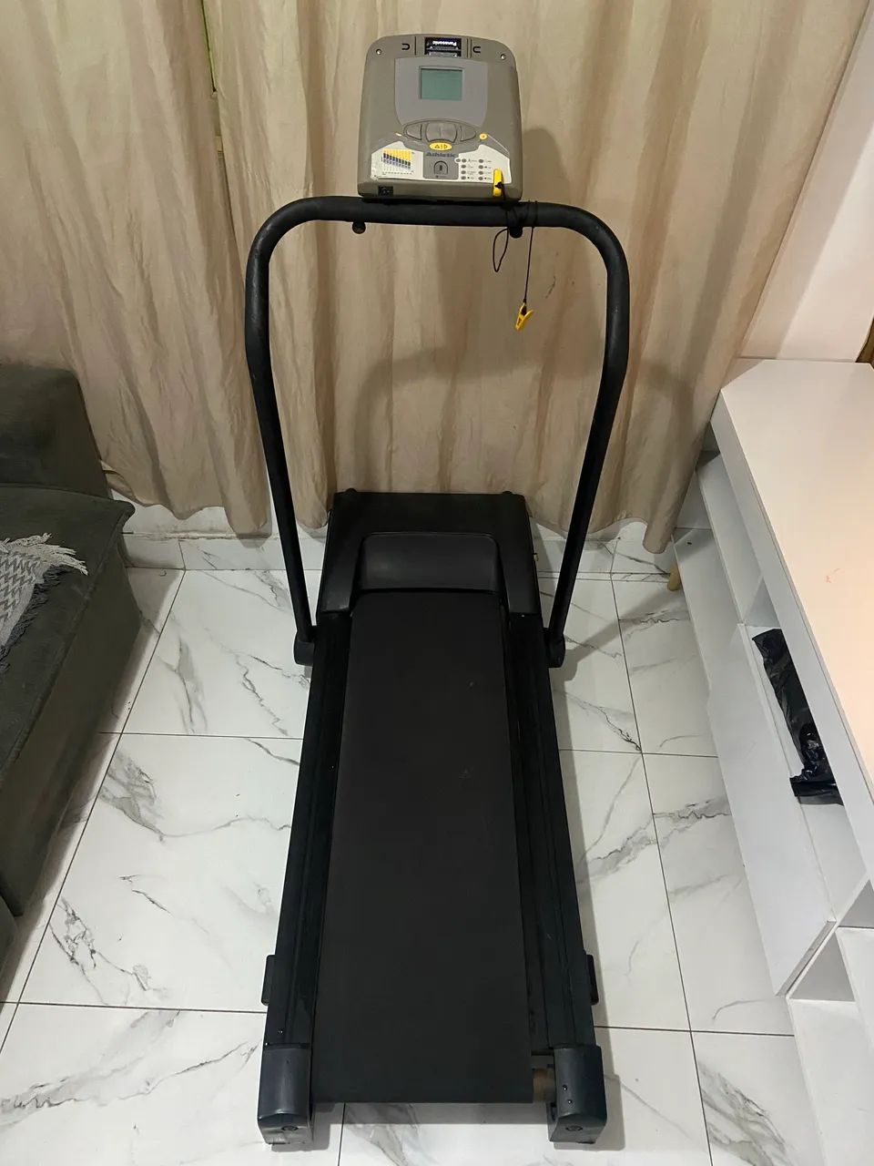 Vendo esteira elétrica funcionando perfeitamente 