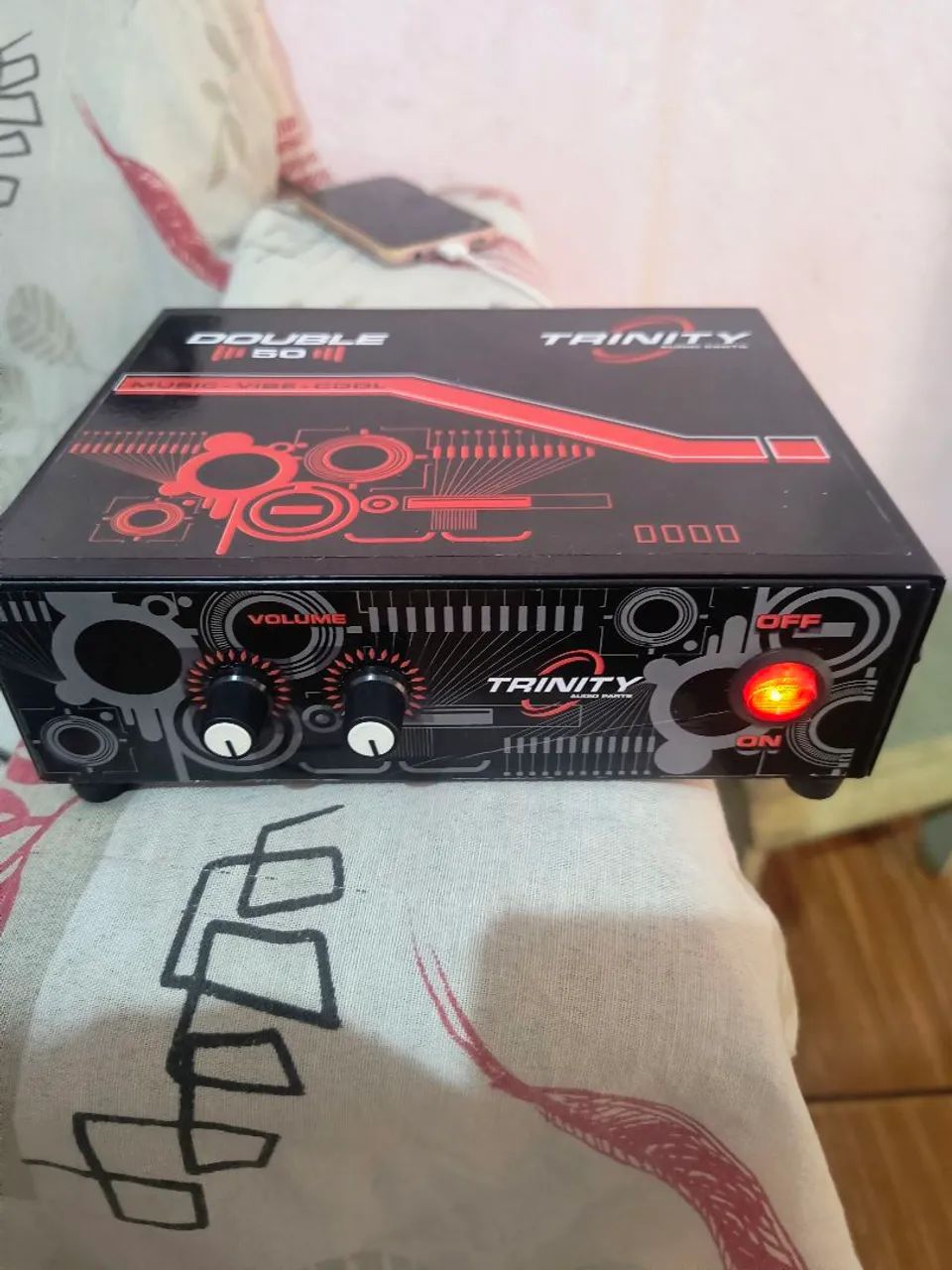 Amplificador de mesa trinity - Foto 4