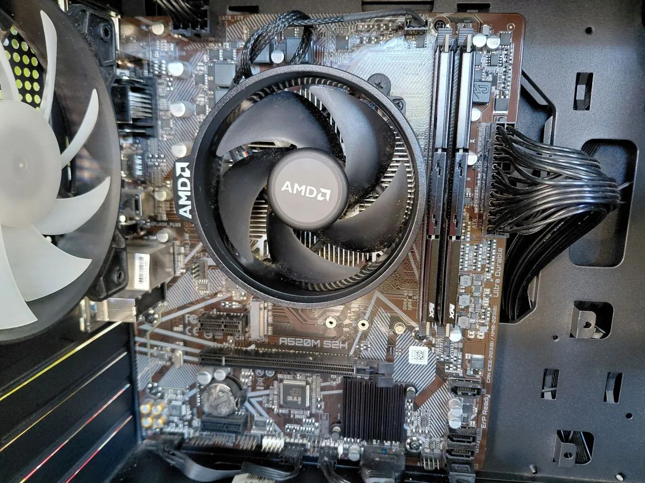 PC Completo com 3 anos de uso - Foto 5