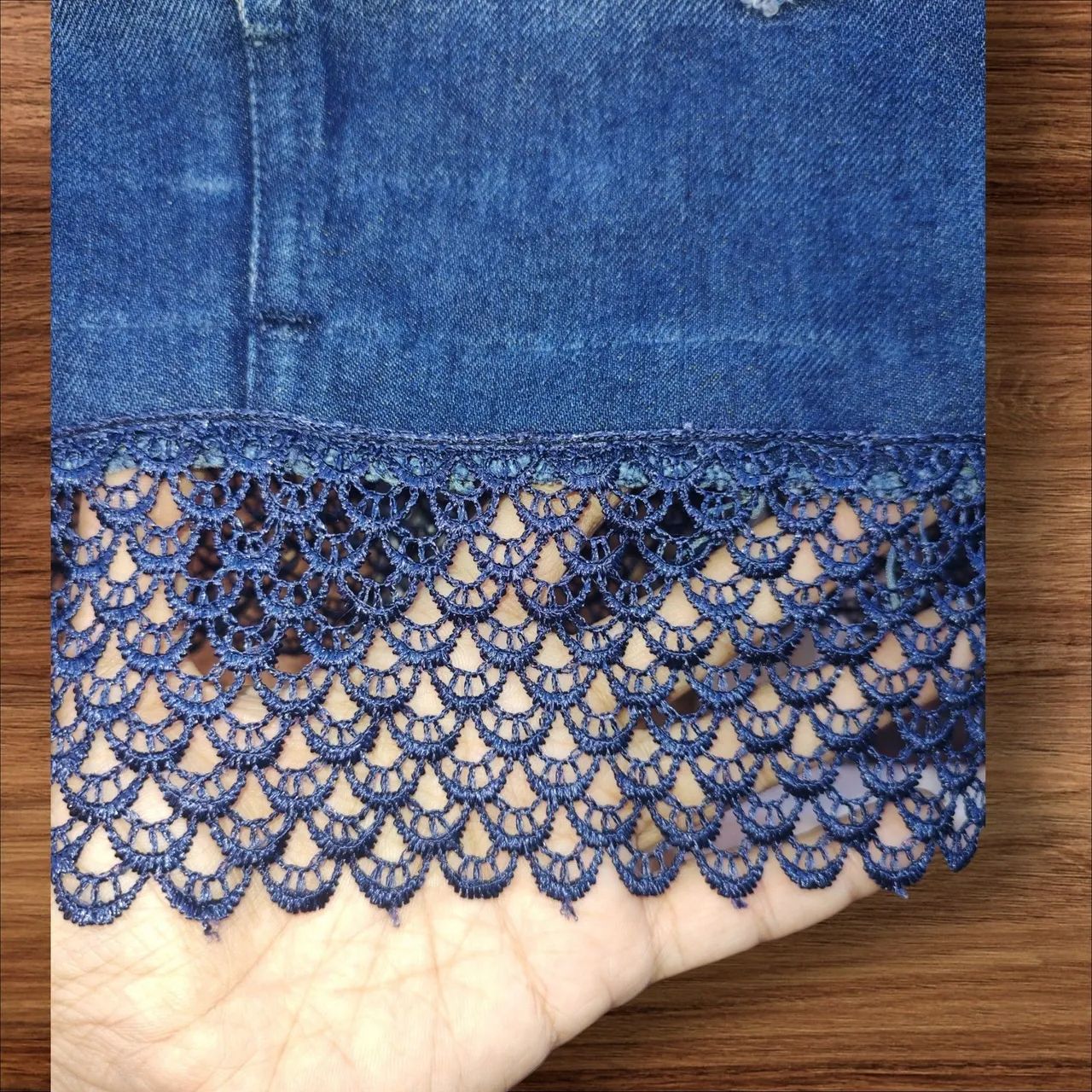 Saia jeans com renda gripir - Foto 2