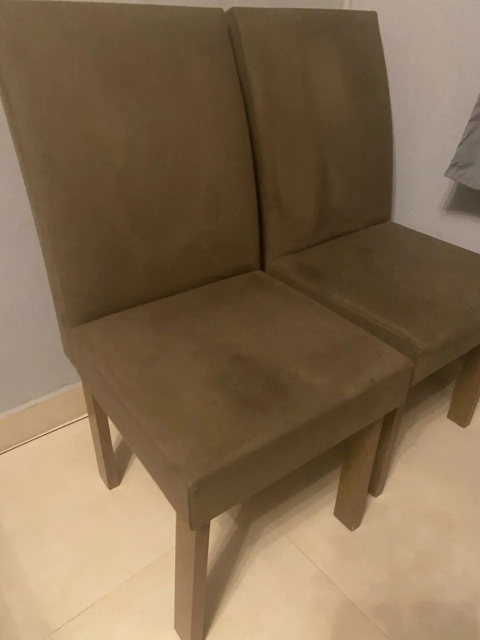 Vendo jogo de mesa de vidro com 4 cadeiras  - Foto 2
