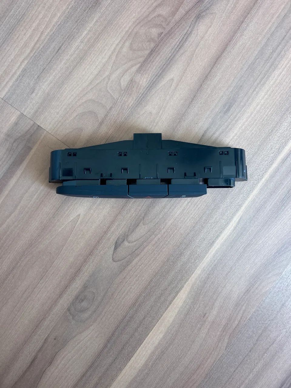 Comando botão aperta e trava  tracker 2026 - Foto 2
