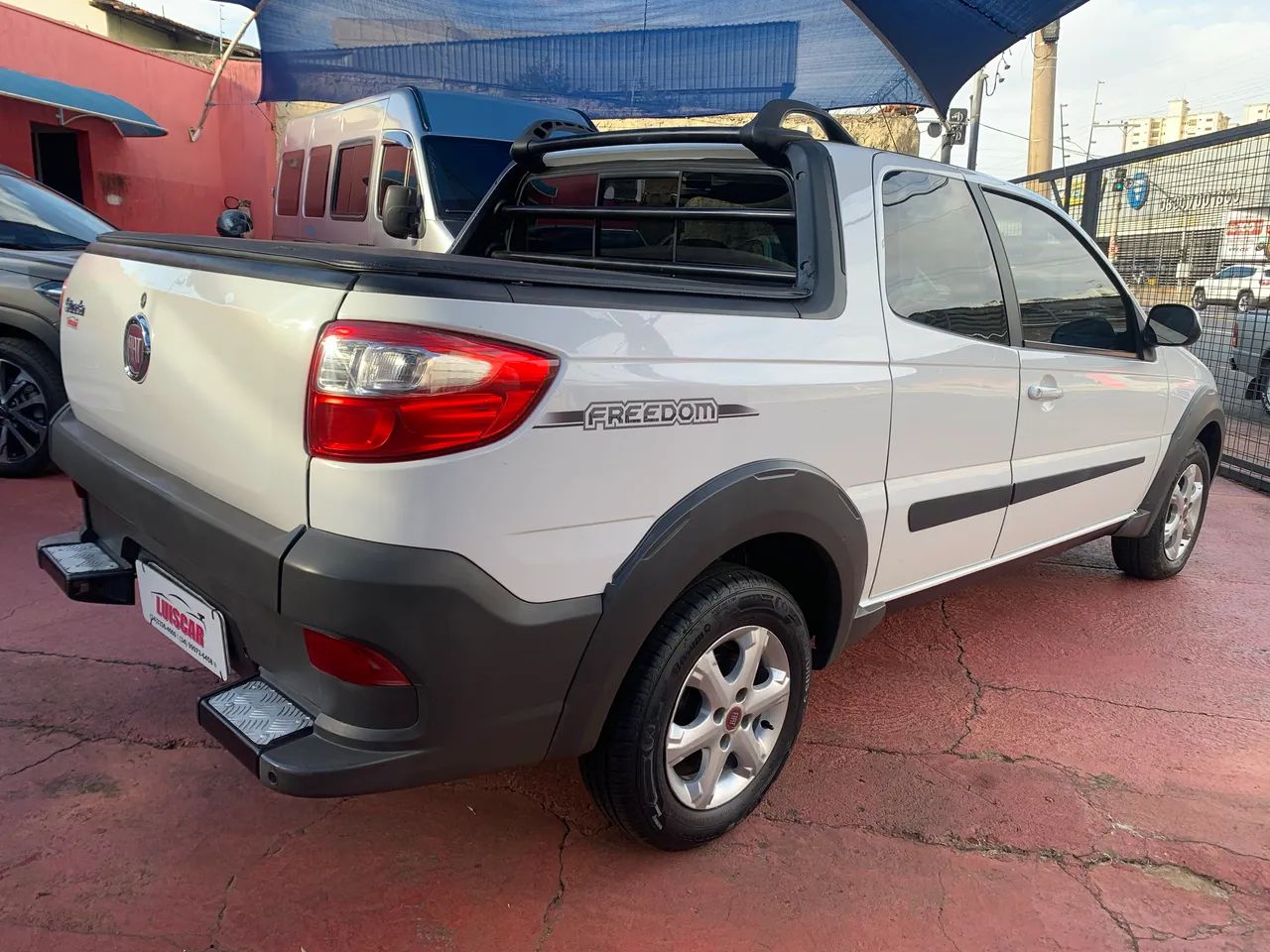 Fiat Strada Freedom 1.4 Flex 8V CD 2020 - Foto 4