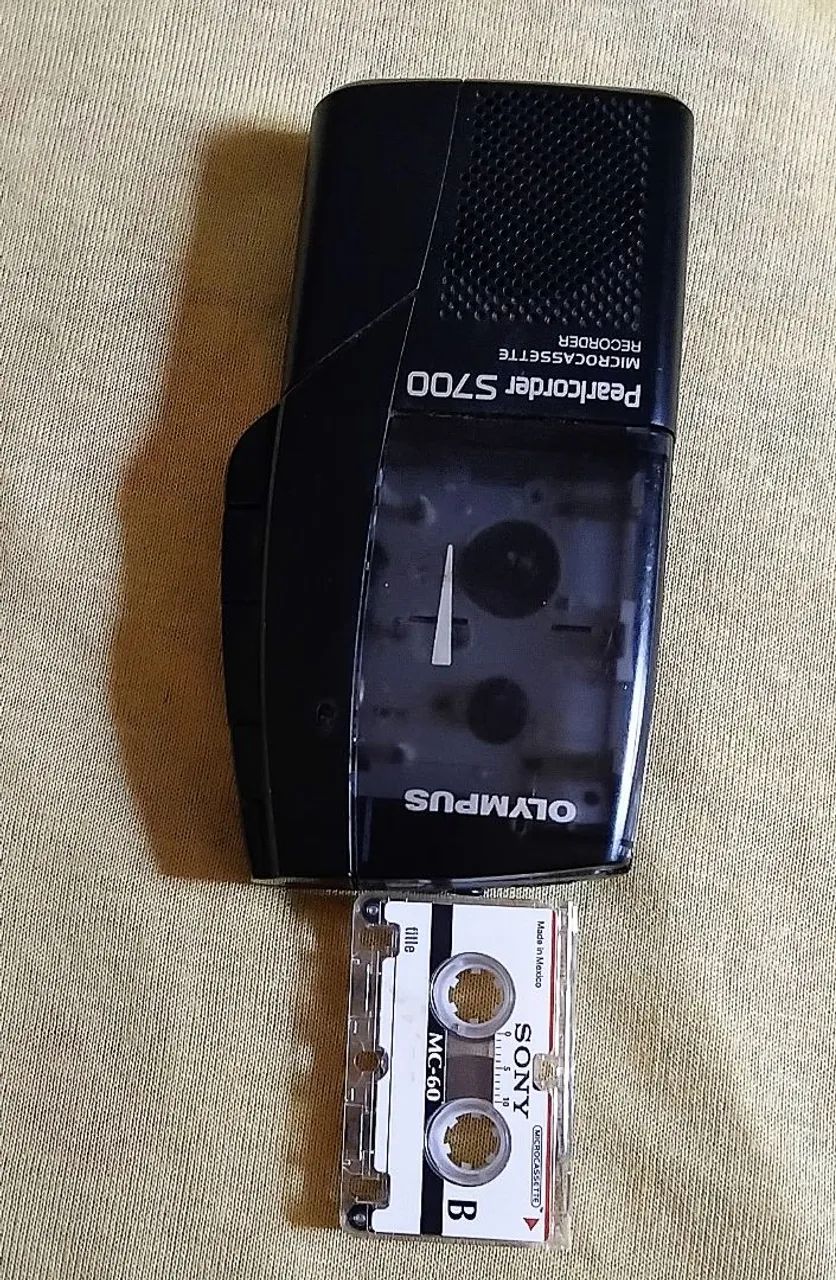 Antigo mini gravador, funcionando perfeitamente.  - Foto 2