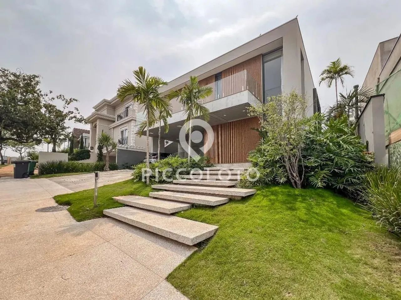 Sobrado para alugar em Campinas, Alphaville Dom Pedro 3, com 3 suítes, com 346 m²