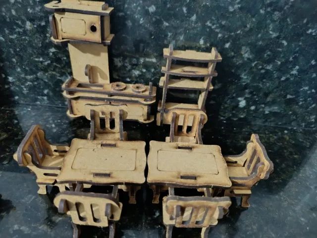 Kit Mini Móveis em Madeira MDF para Casinha de Boneca - Foto 2