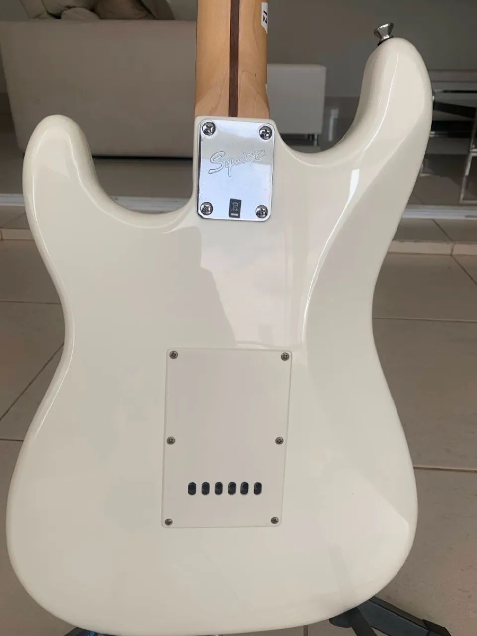 Guitarra Squier Bullet - Foto 4