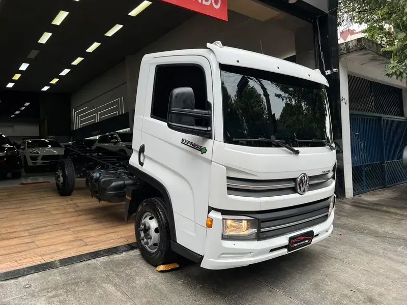 Volkswagen Delivery Express Diesel Automático