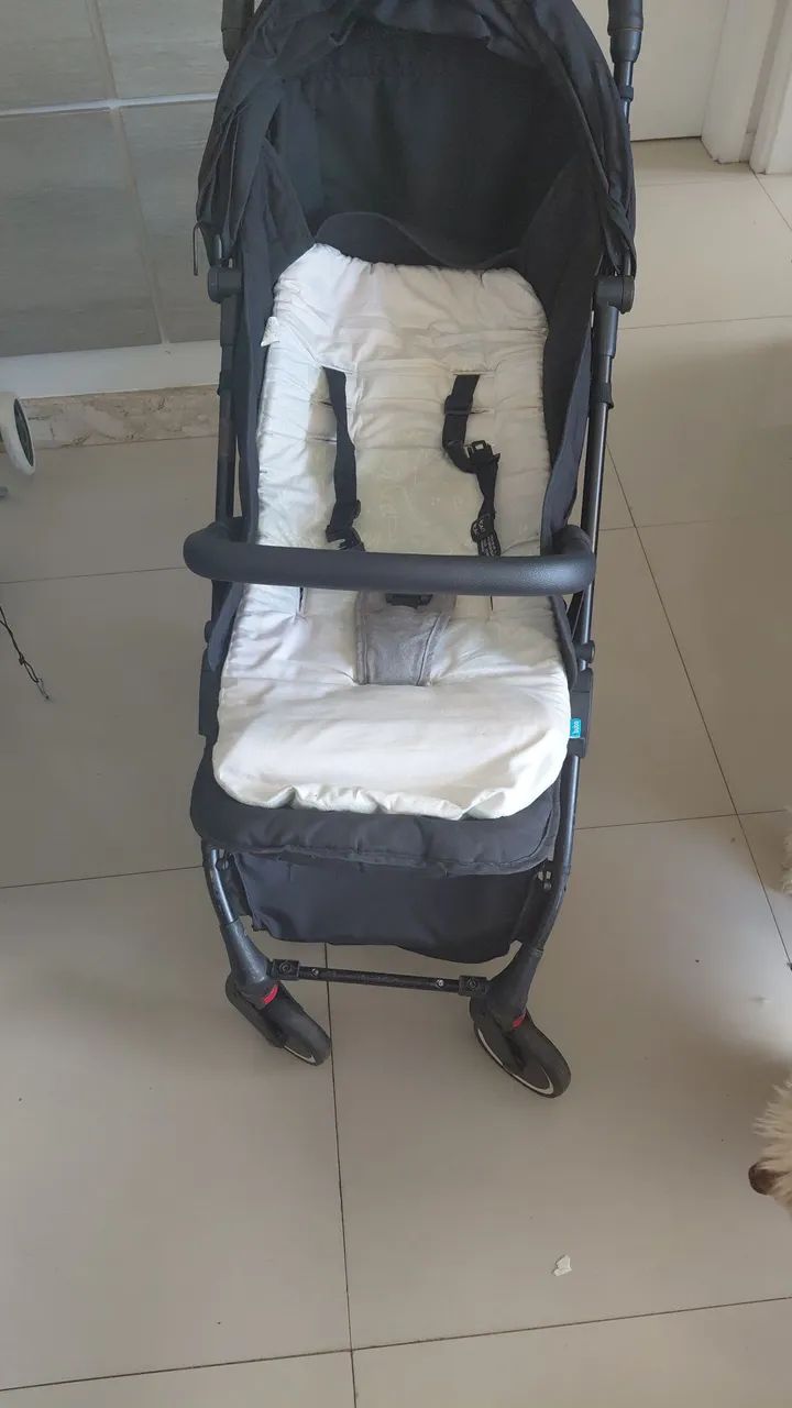 VENDO carrinho de bebê compacto 