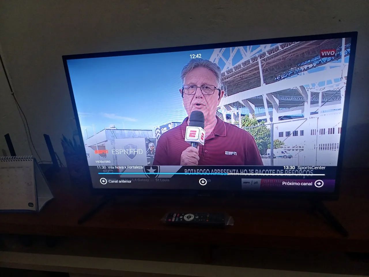 VENDO OU TROCO TV SMART AIWA 32 POLEGADAS NOVA.