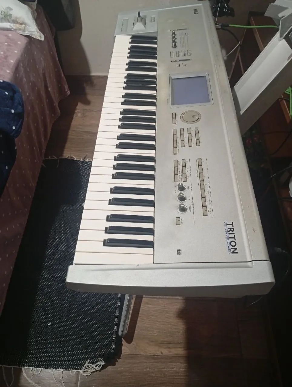 Korg Triton classic 61  - Foto 3