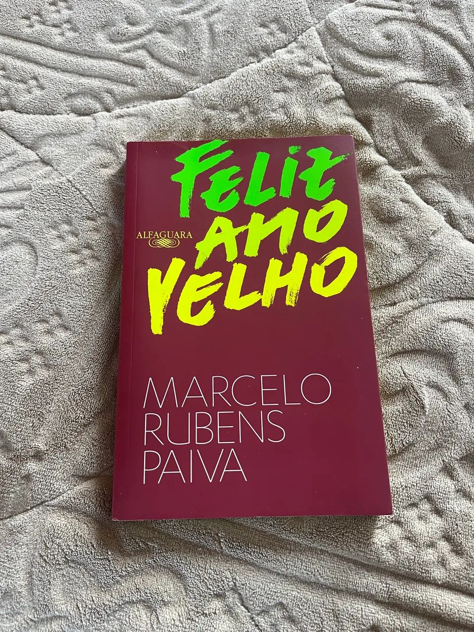 feliz ano velho 