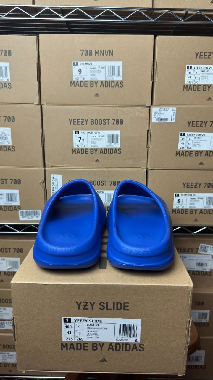 adidas Yeezy Slide Azure - 40/41BR - DSWT - Calçados - Asa Sul