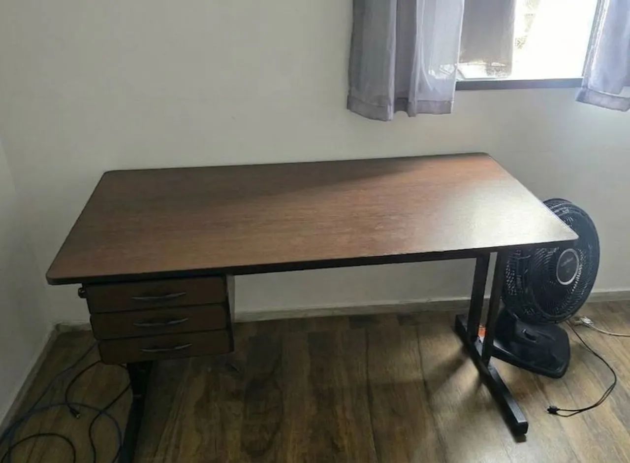 Mesa de escritório ou home office de MDP e ferro - Foto 2