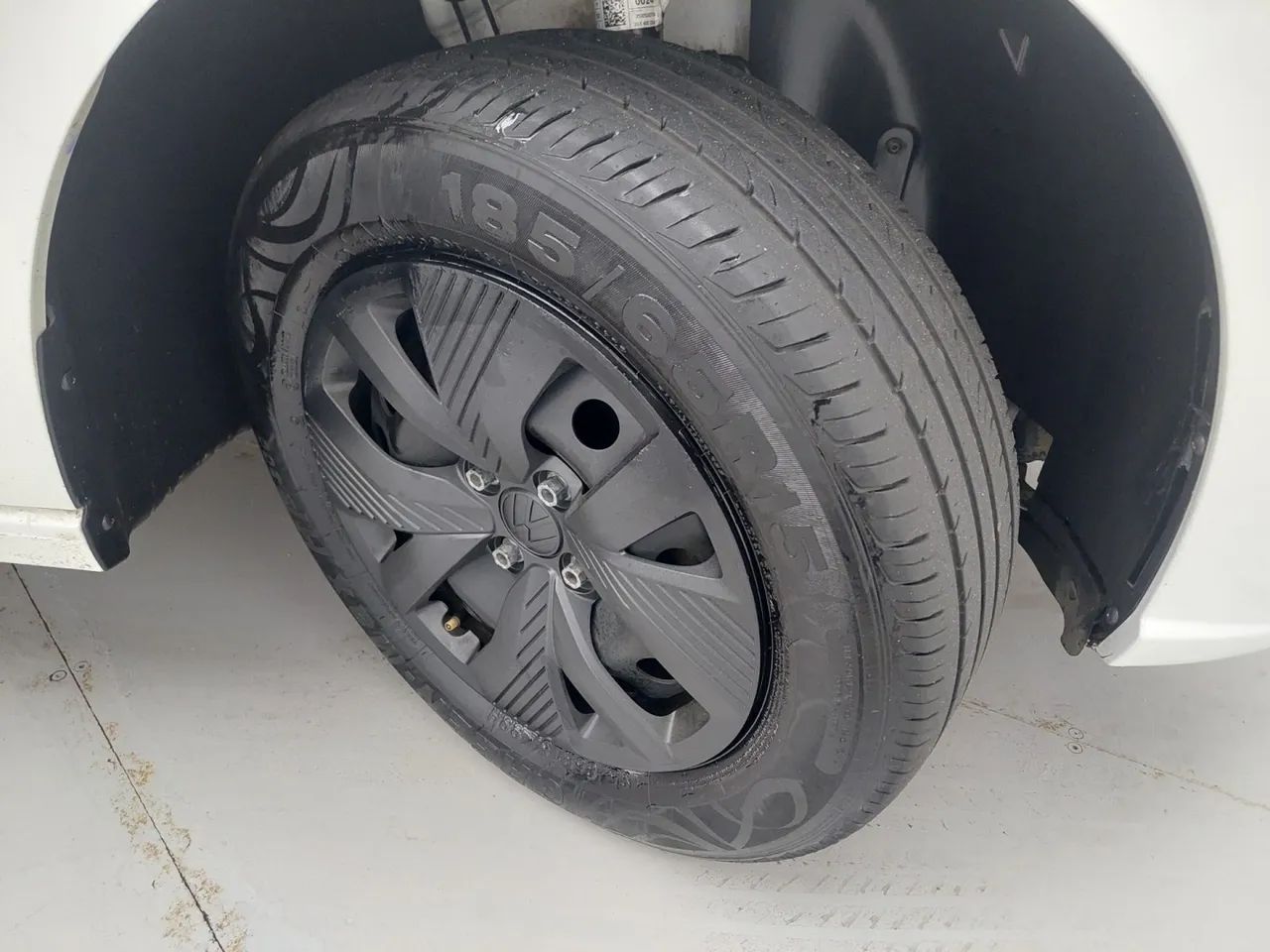 Volkswagen Polo Track 1.0 Flex 12V 5p, foto 13 de 18