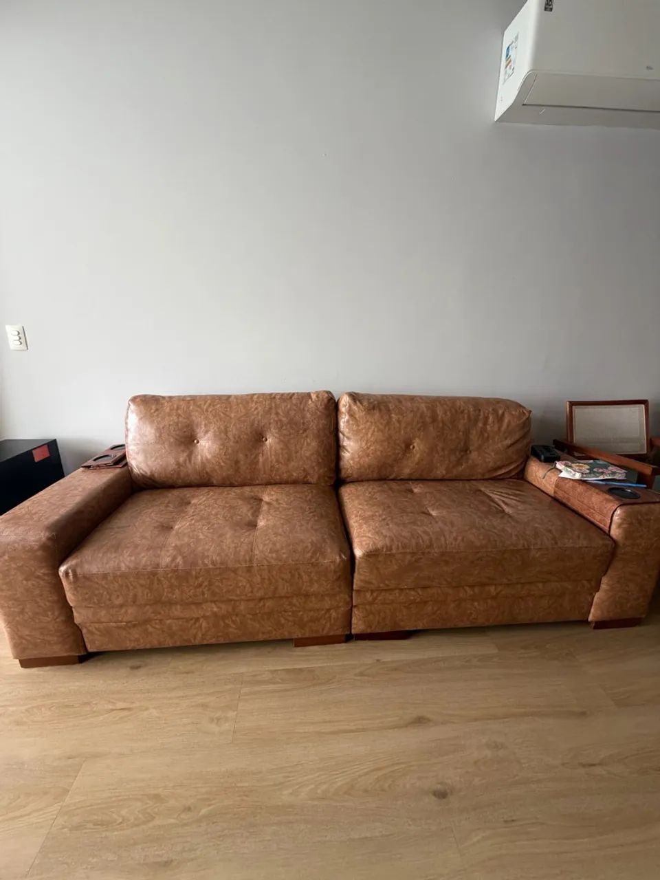 Sofá 4 lugares em courissimo, 2.40m  - Foto 2