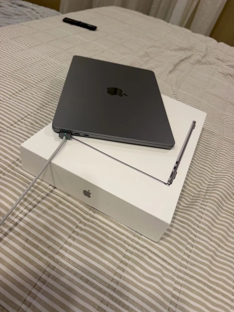 MacBook Air m2 13,6 polegadas 8/ 256gb cinza - Foto 2