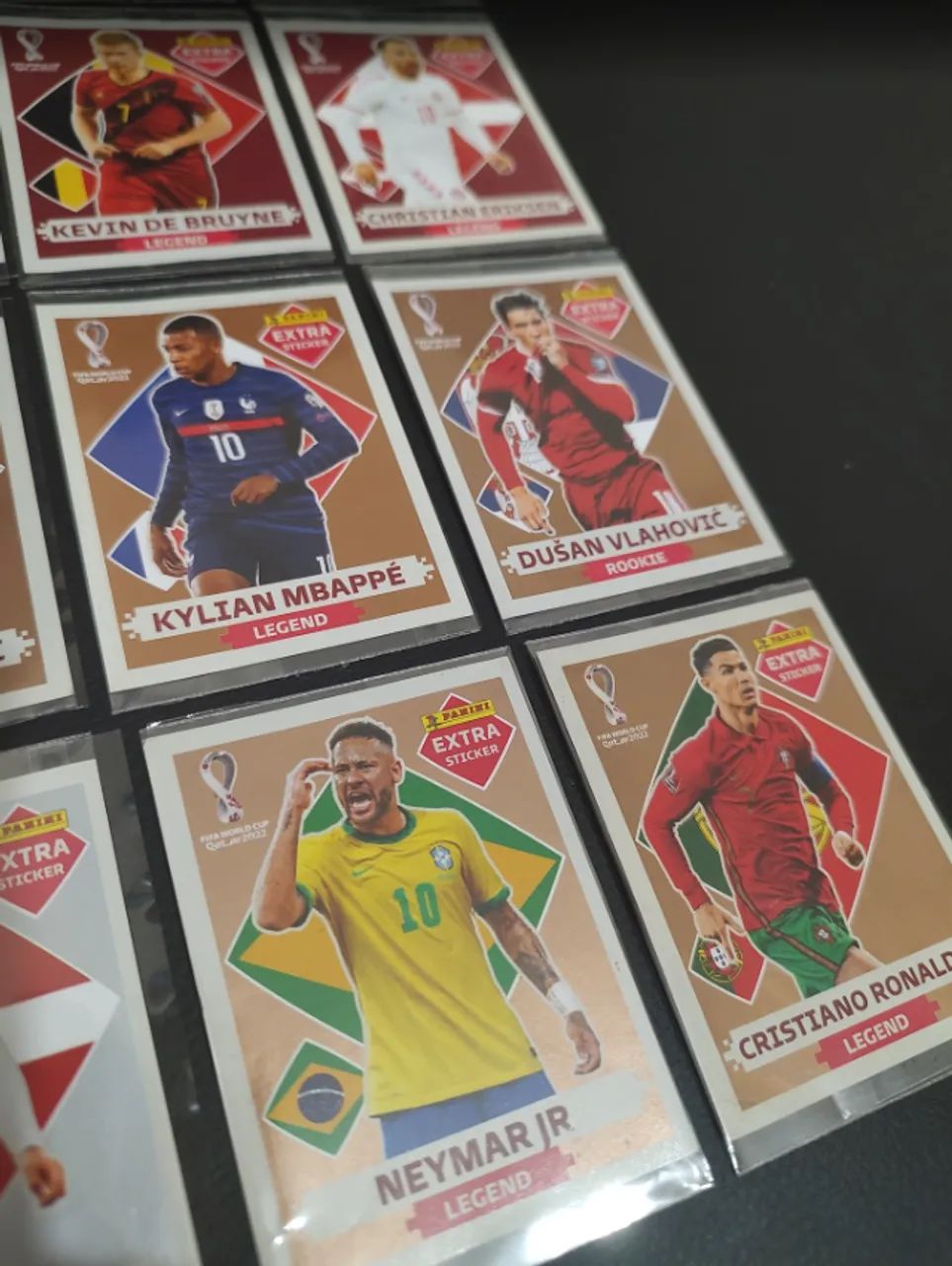 Neymar Bronze + 13 Figurinhas Extra ORIGINAL (Copa 2022) - Foto 2