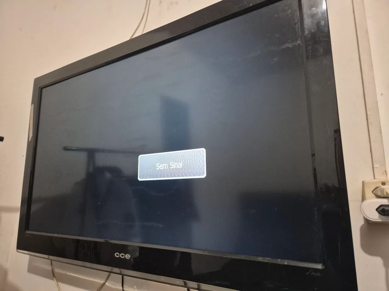 TV LCD CCE 42" - Foto 2