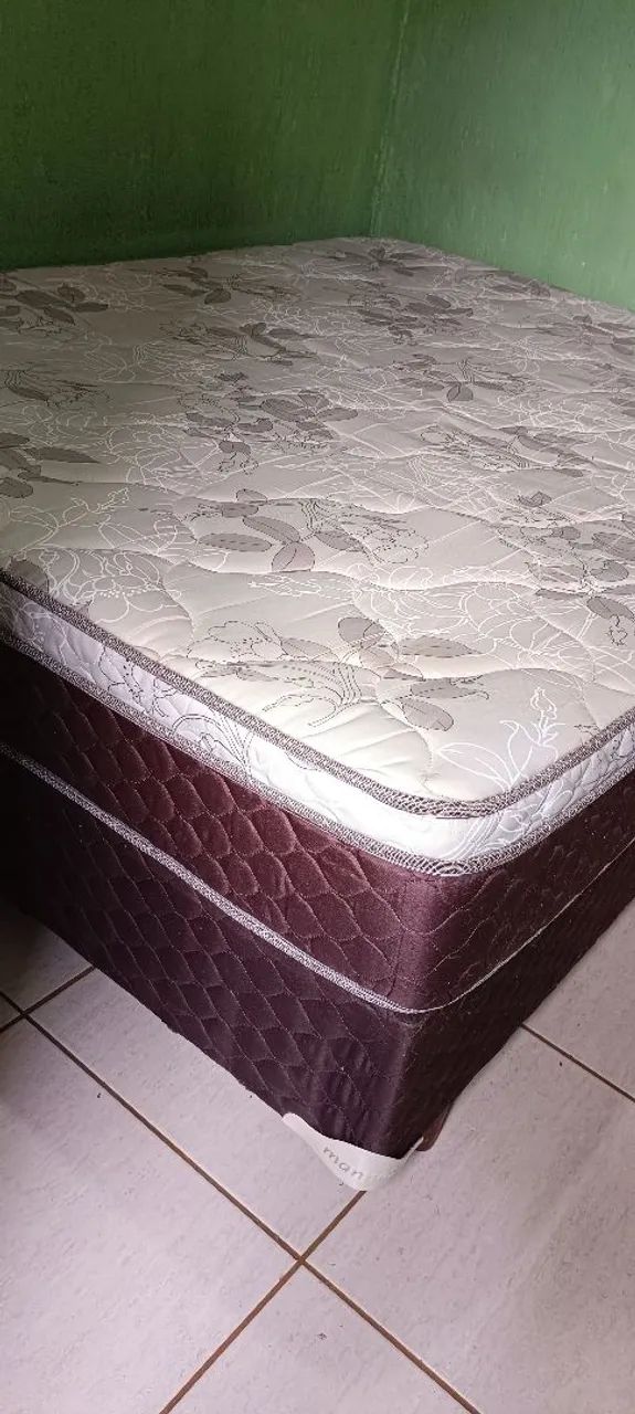 Vendo Cama Queen 1,98 X 1,58