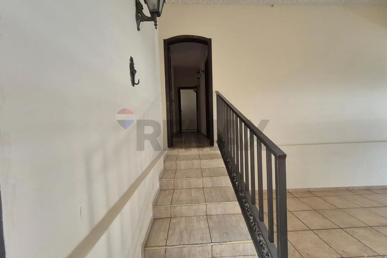 Casa em Capivari: 4 Quartos e Localização Imbatível - Foto 4