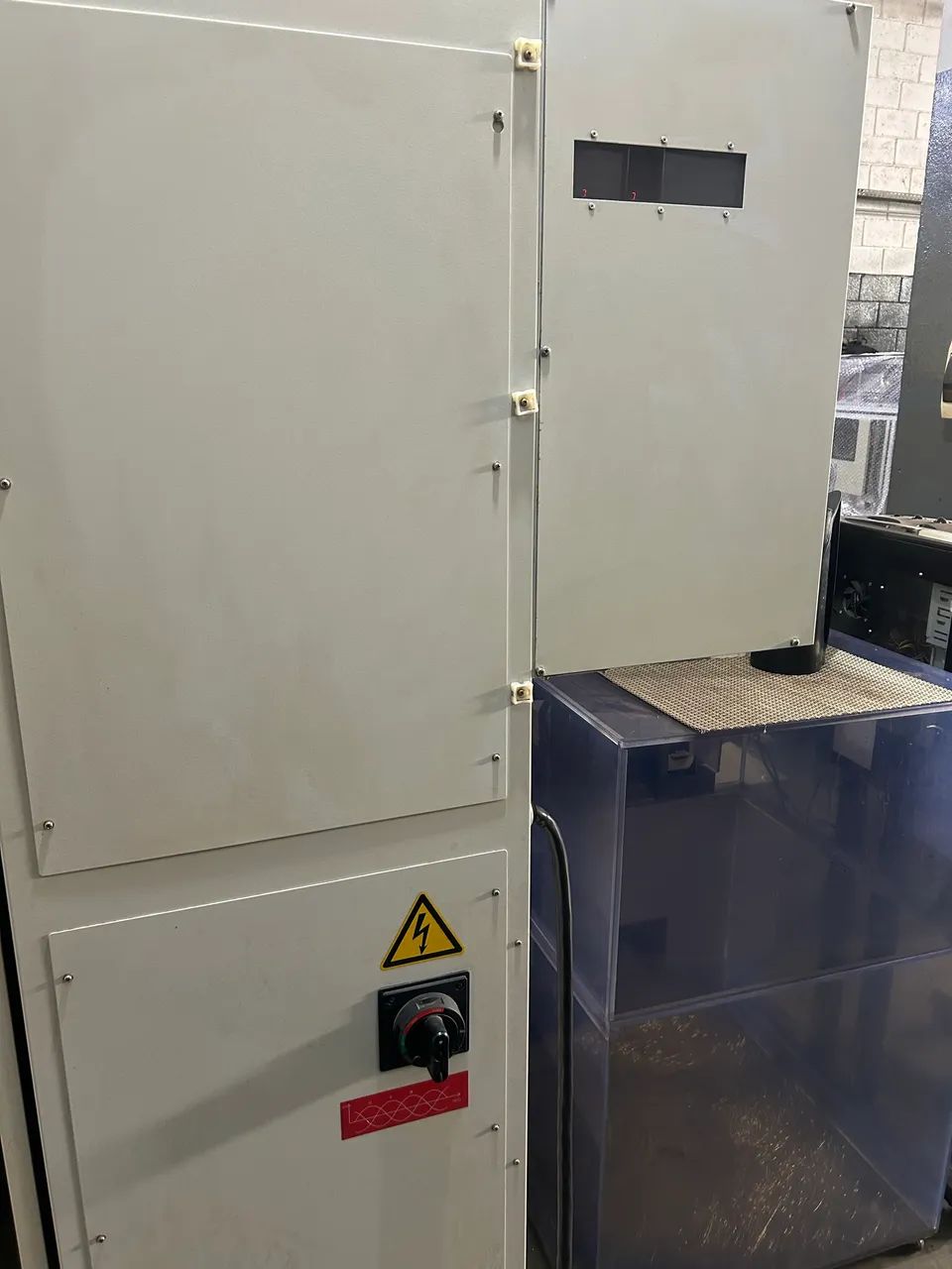Eletro Erosão a Fio Fanuc Robocut a-1iC - Foto 4