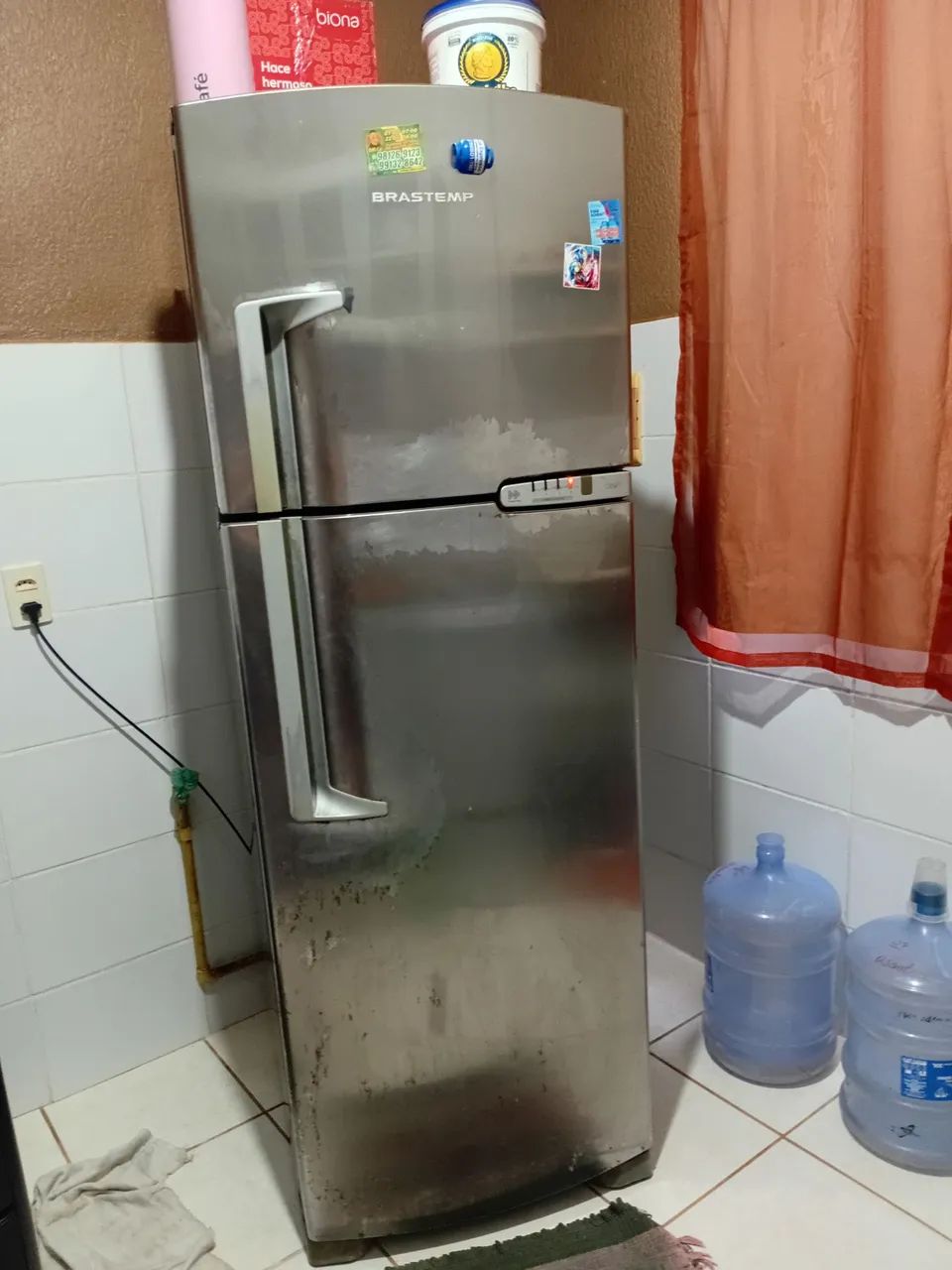 Vendo geladeira 