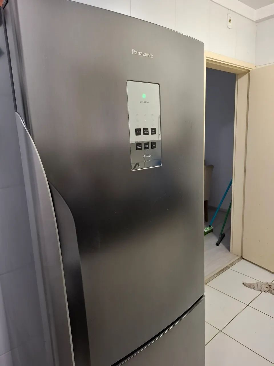 Geladeira Panasonic Frost free