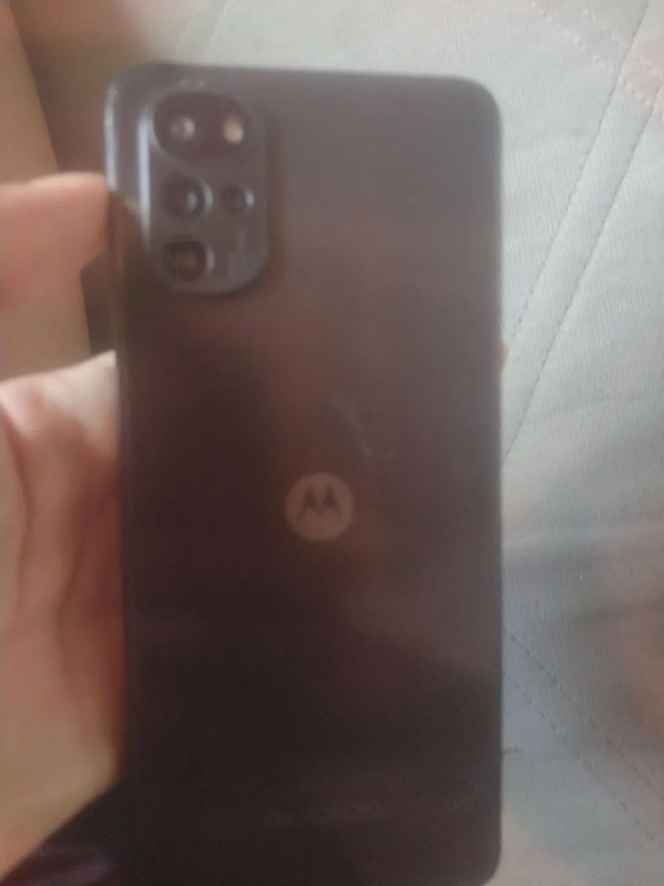 Moto g 22 com tela quebrada 