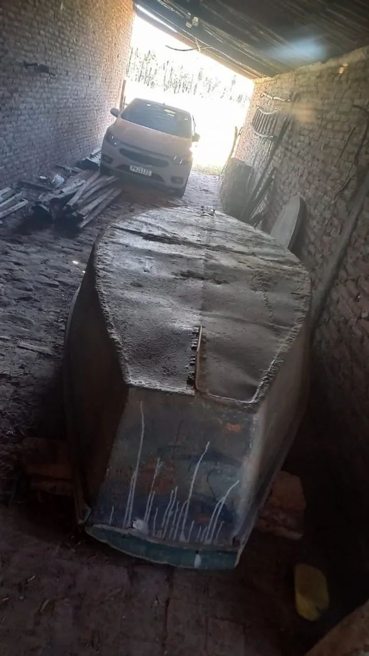 CANOA EM FERRO E ASSOALHO DE MADEIRA - Foto 3