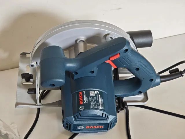 Serra Circular Bosch GKS 150 1.1/4" 184mm 220v impecável - Foto 2