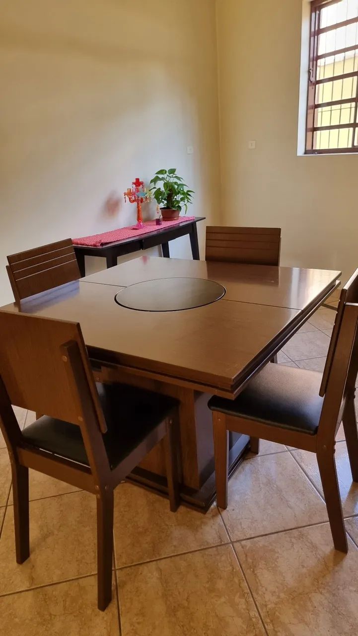 Mesa de jantar com centro giratório  - Foto 2