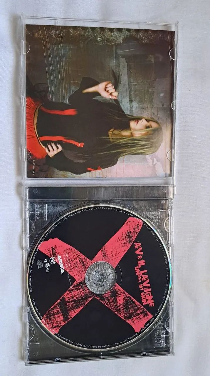 CD Avril Lavigne Under my Skin - Foto 3
