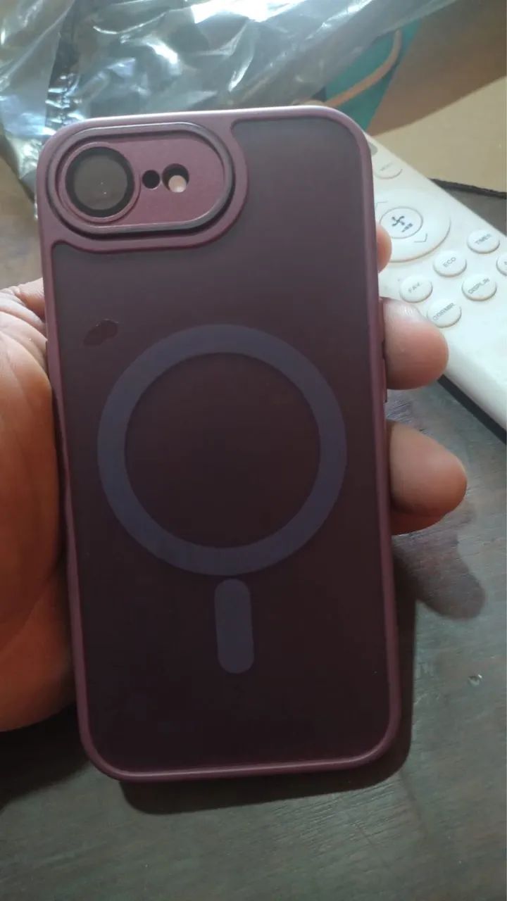Vende se iPhone 16e - Foto 3
