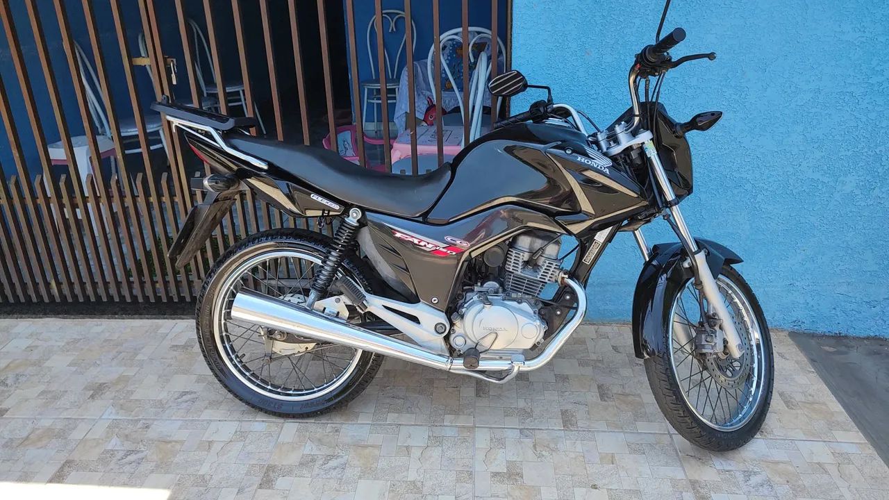 Vendo Honda CG 150 2014 bem cuidada