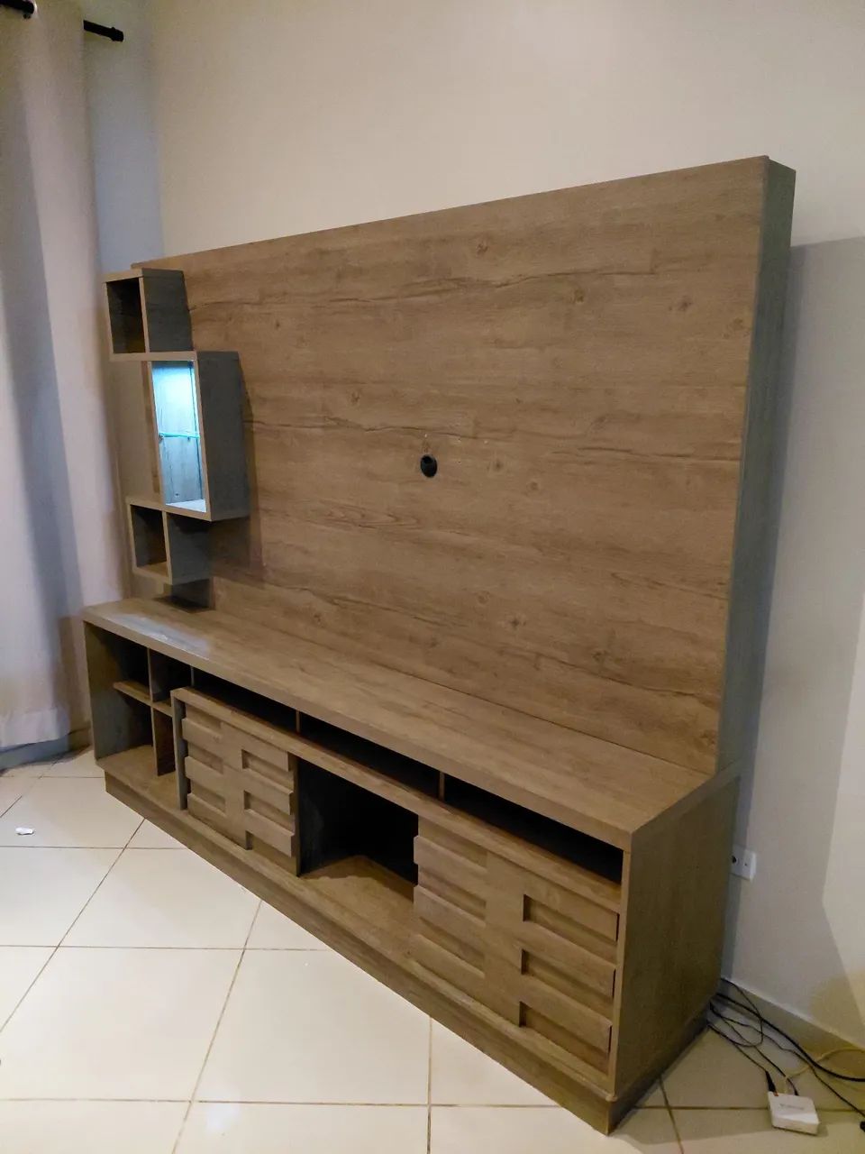 Estante com painel para TV de 60 polegadas  - Foto 5