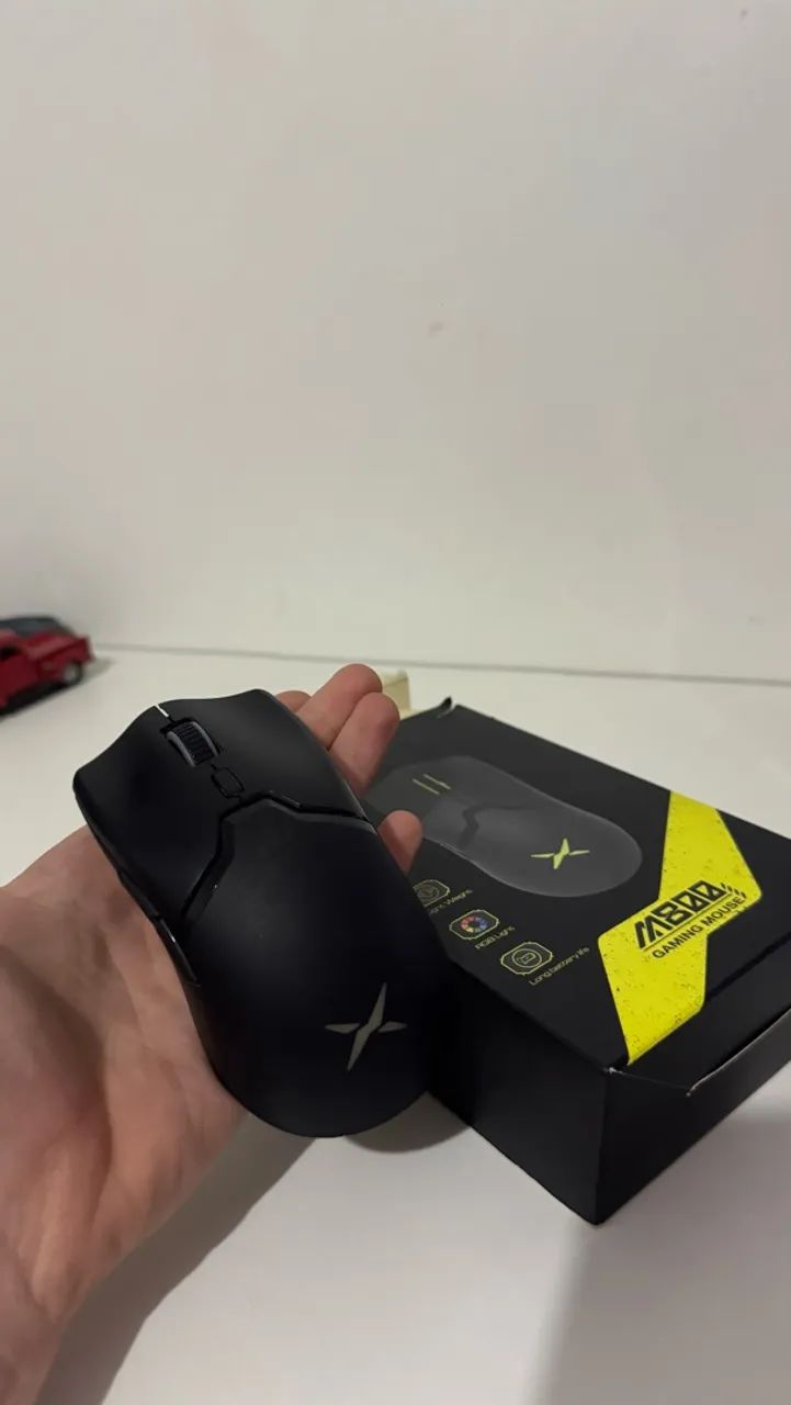 Delux M800 com defeito