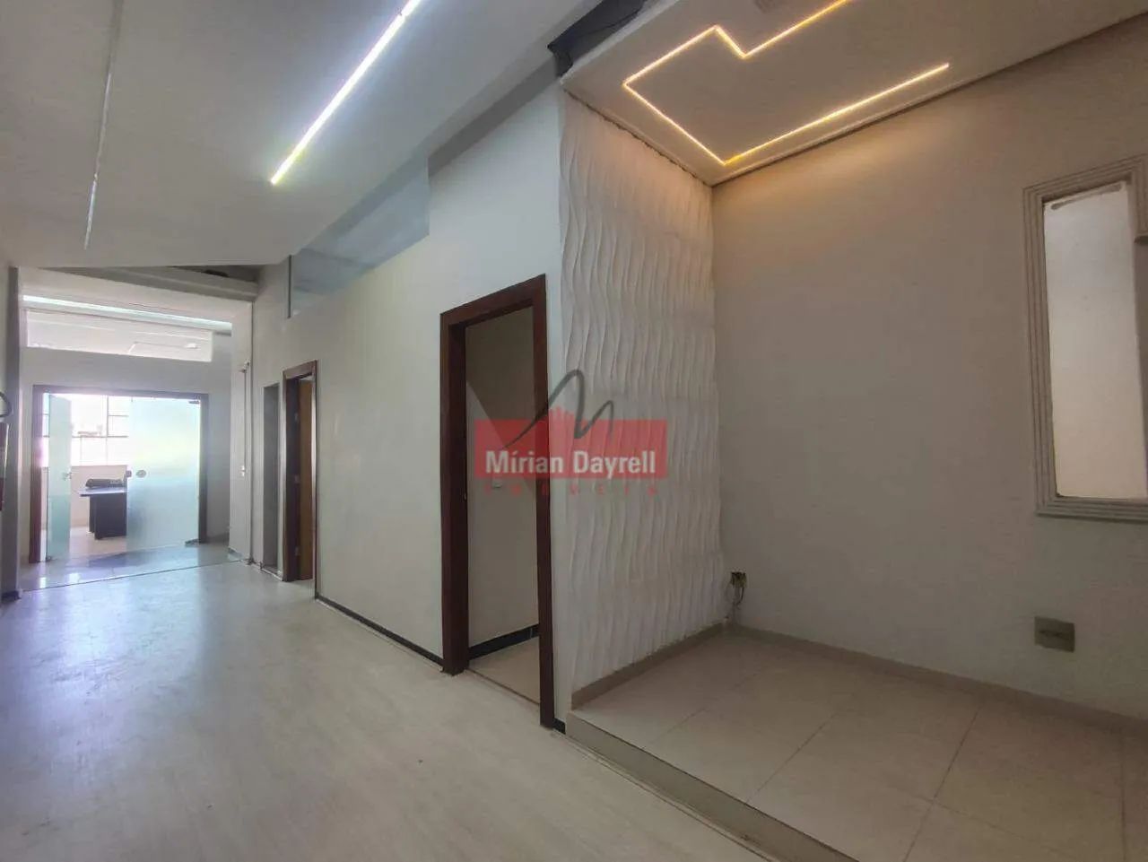 (74723) à venda - Sala com , no Centro - Foto 3