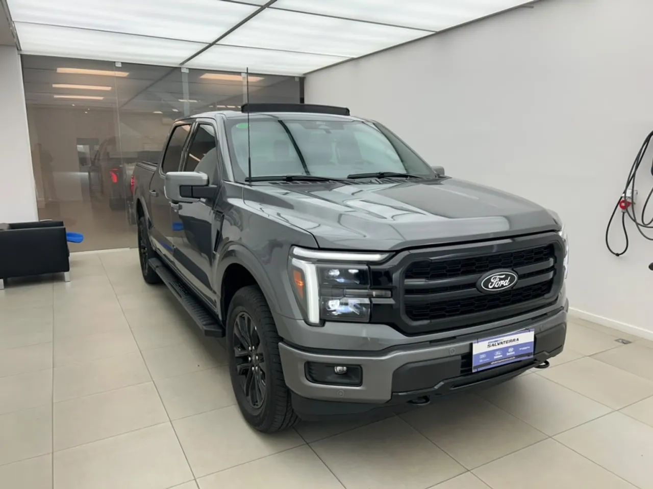Ford F-150 F-150 Lariat Black 4x4 5.0 V8 2025