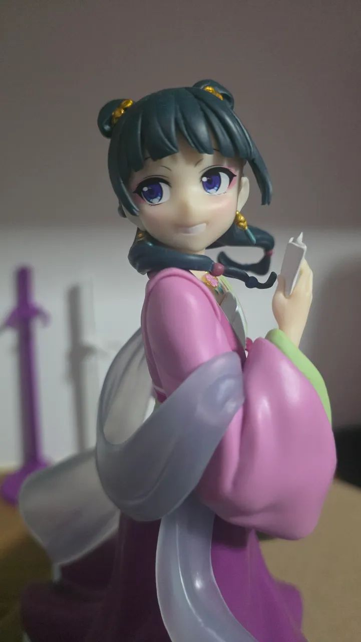 Figure maomao Banpresto + mangás - Foto 2