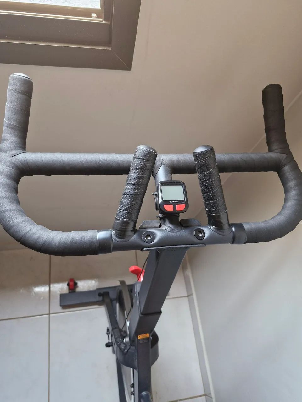 Bicicleta spinning - Domyos 100 - Foto 3