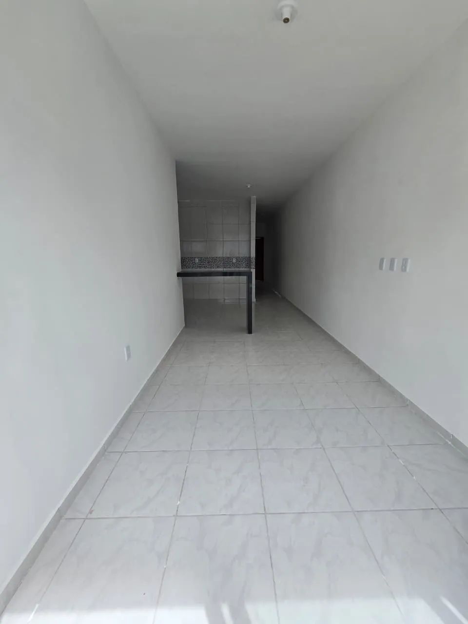 CASA COM 02 SUÍTES - BAIRRO JABUTI - DOCUMENTAÇÃO GRÁTIS E EXCELENTE ESPAÇO INTERNO! - Foto 3