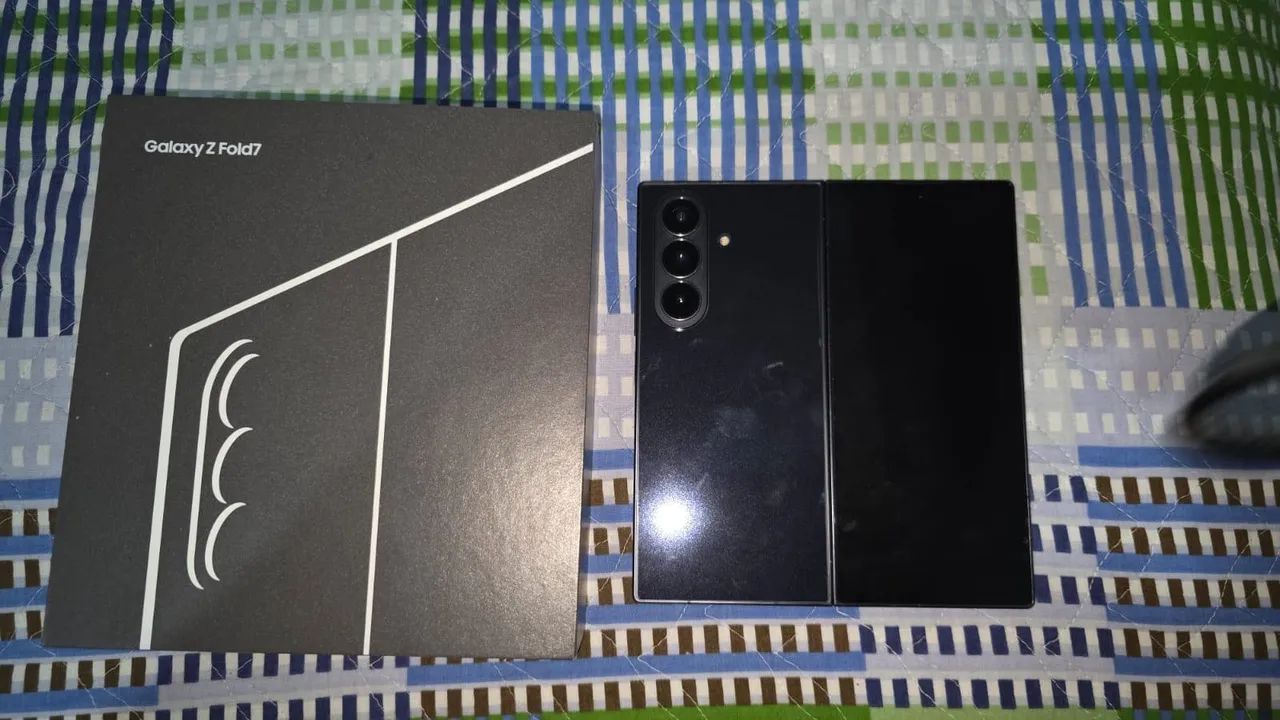 Z fold 7 512gb, Garantia até dezembro.