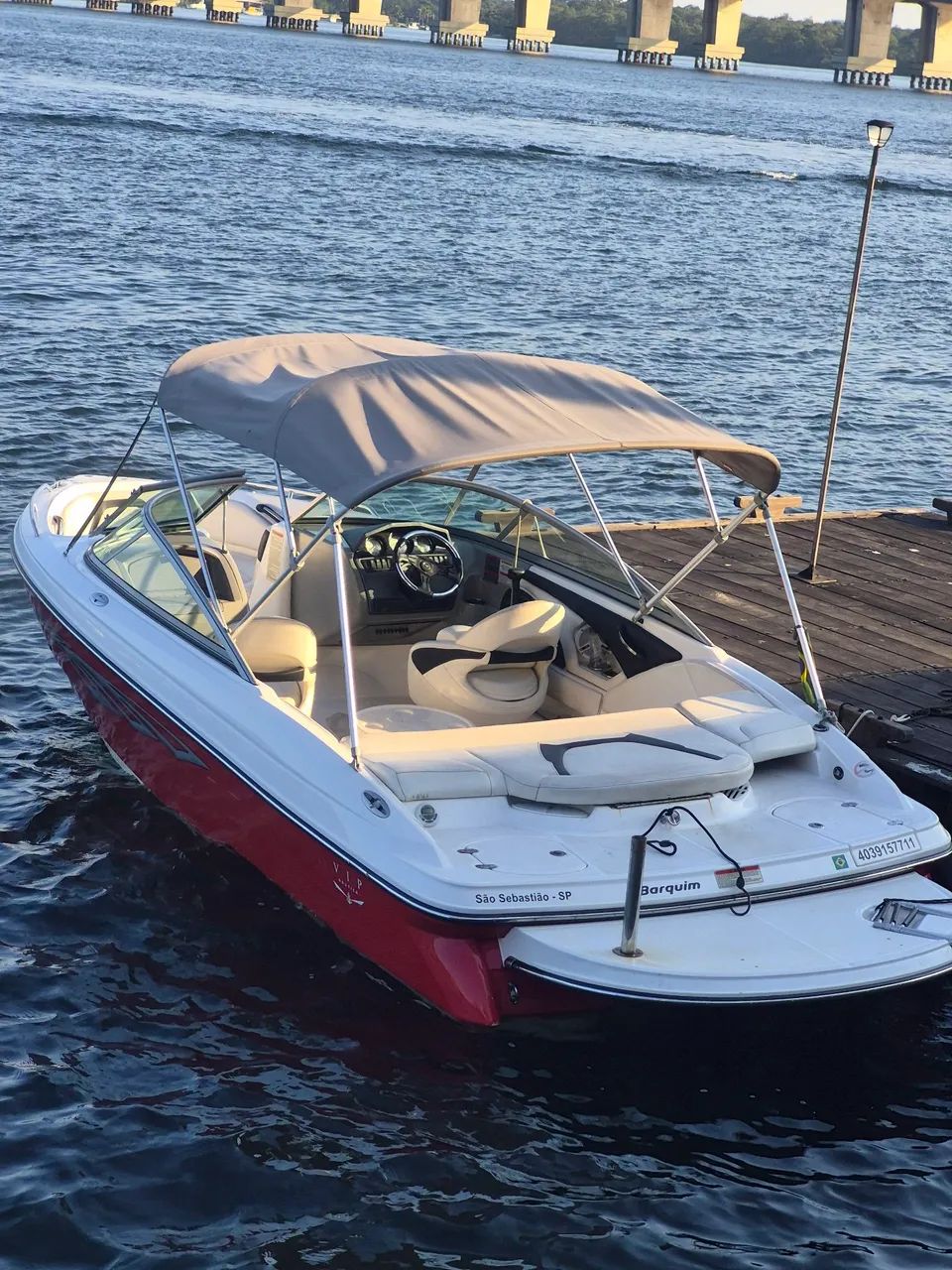 Lancha Mercury 220HP