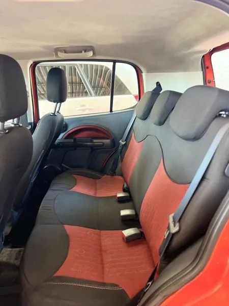 Fiat Uno Sporting 1.4 EVO Fire Flex 8V 4P 2014 - Foto 5